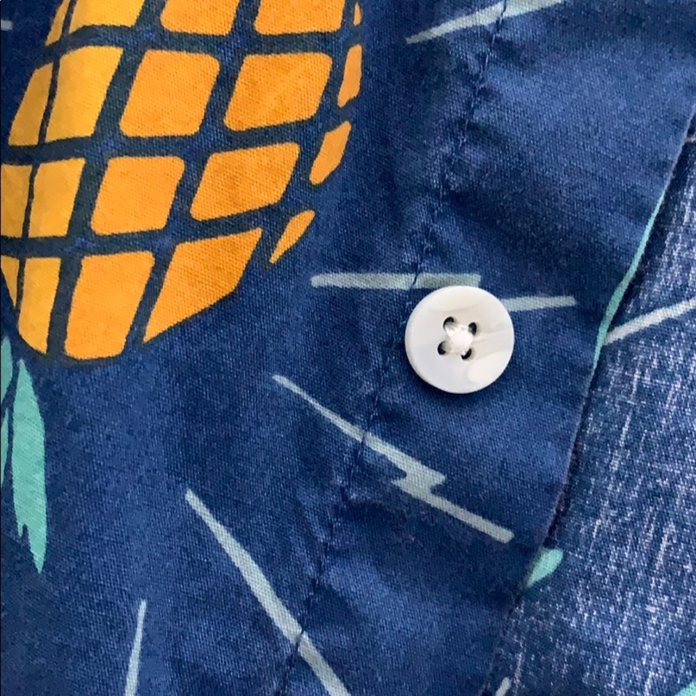 Pineapple Button Up - Picture 3 of 3